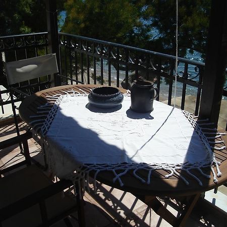 Stelios Seaside House Villa Lefokastro Exterior foto