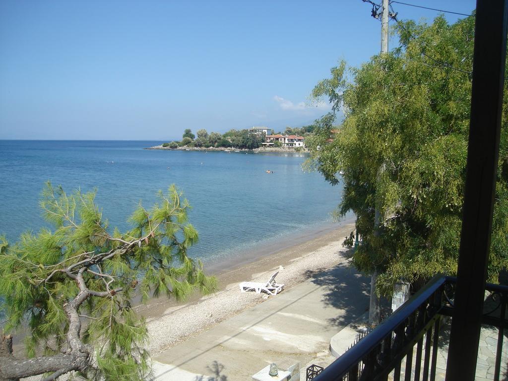 Stelios Seaside House Villa Lefokastro Exterior foto